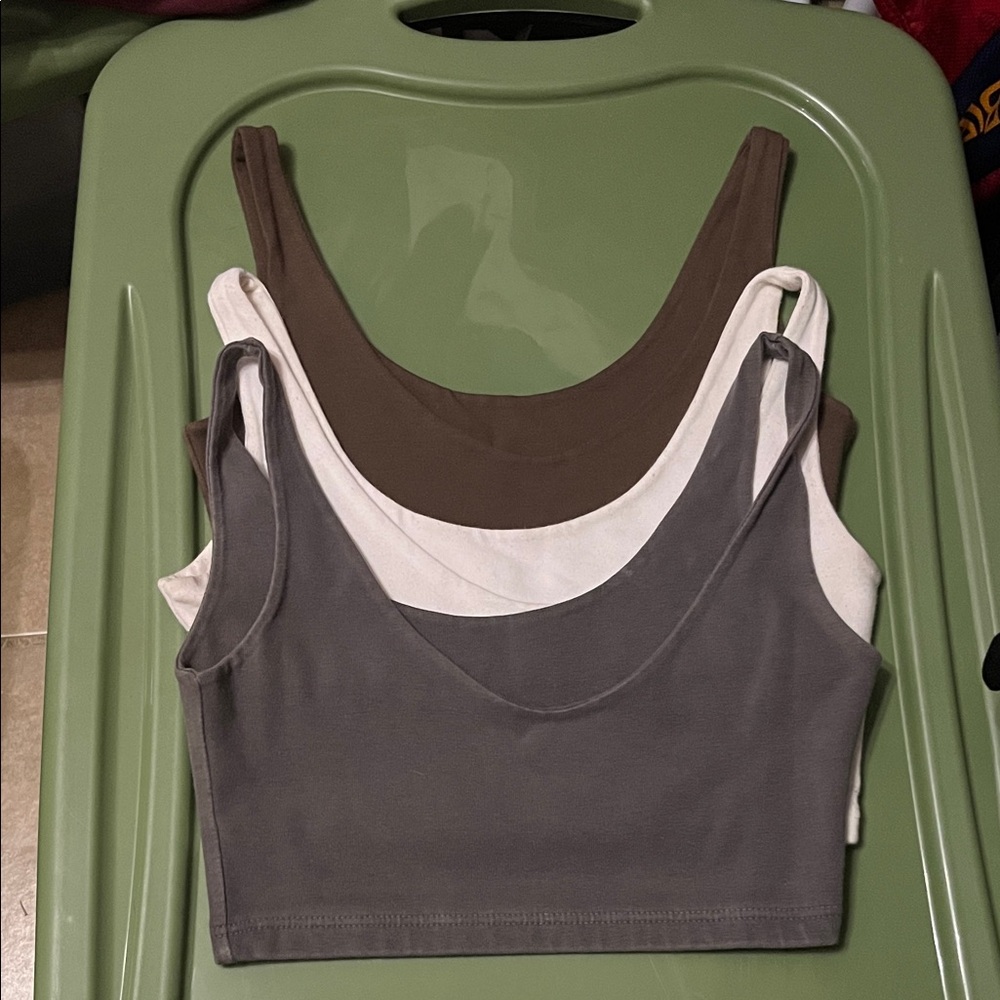 Multiple XS Tank Tops